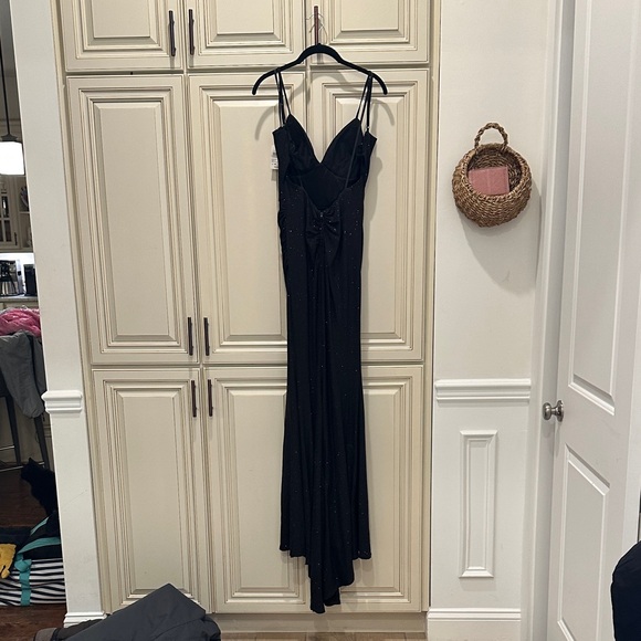 Windsor Dresses & Skirts - Windsor Black Dress with Glitter size medium